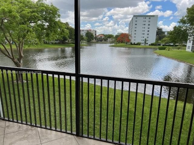 2226 N Cypress Bend Dr # 210, Pompano Beach, FL 33069