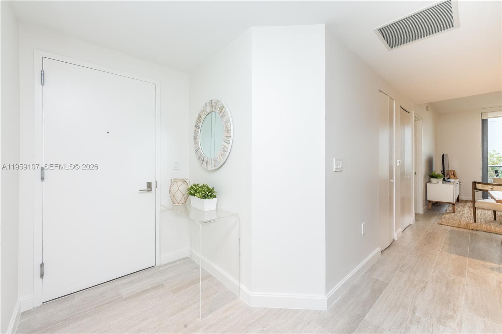 55 SW 9th St # 1010, Miami FL 33130 photo 2
