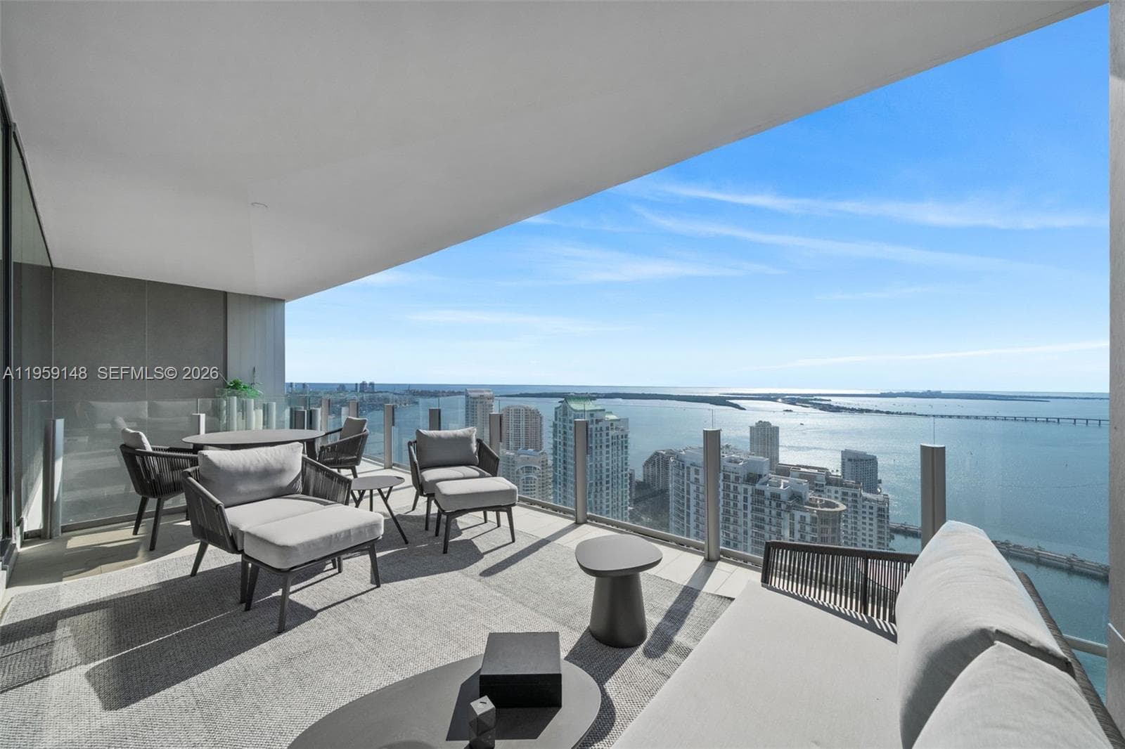 300 Biscayne Blvd Way # 4602, Miami FL 33131 photo 2