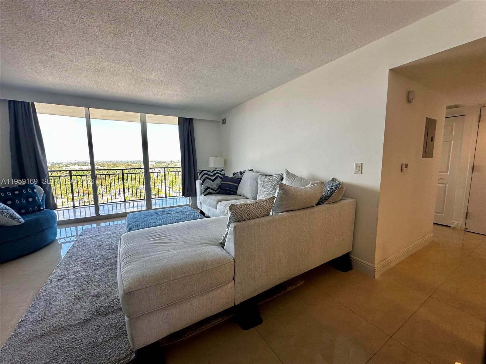 3232 SW 22nd Ter # 1604, Miami FL 33145 photo 2