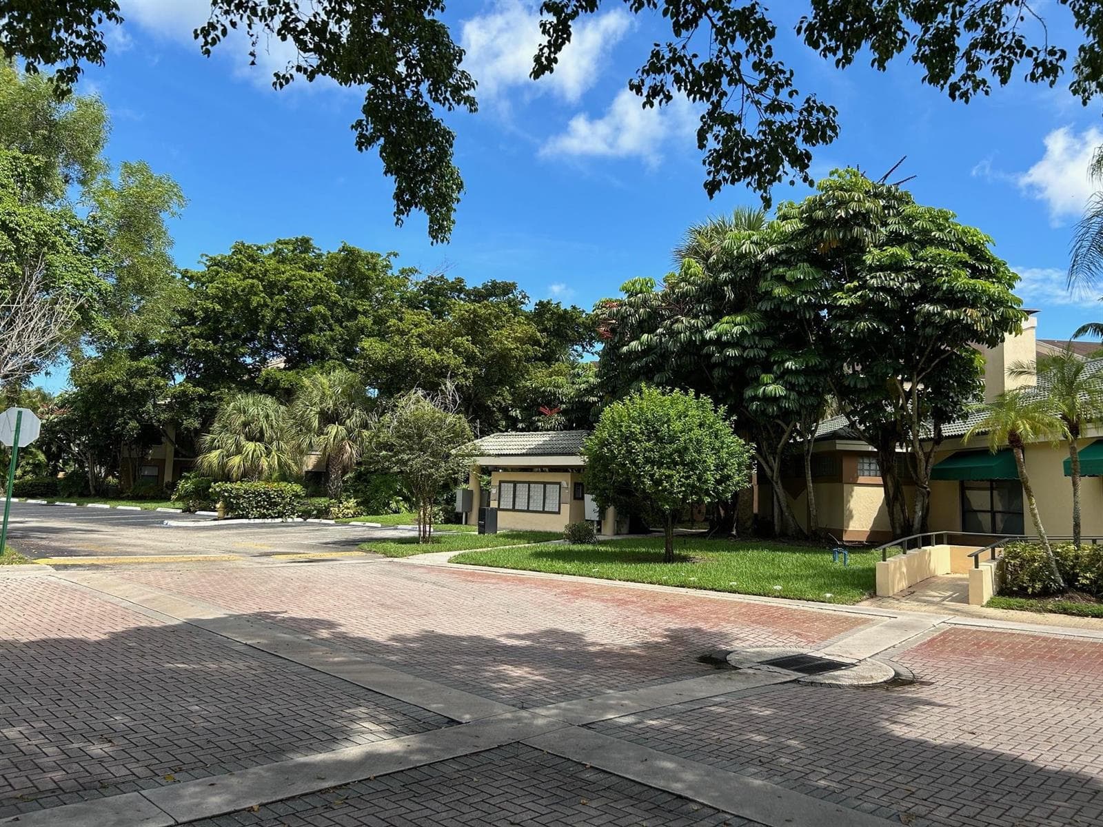 9999 Summerbreeze Drive # 105, Sunrise FL 33322 photo 4