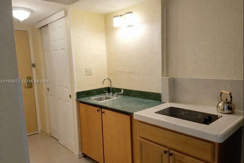 19201 Collins Ave # 707, Sunny Isles Beach FL 33160 photo 5