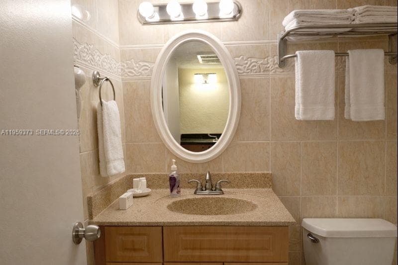 19201 Collins Ave # 707, Sunny Isles Beach FL 33160 photo 4