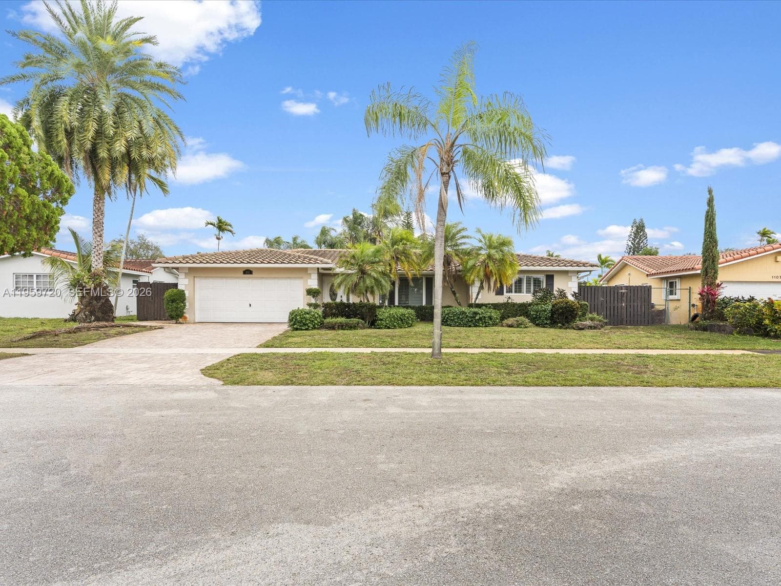 1113 N 46th Ter, Hollywood FL 33021 photo 3