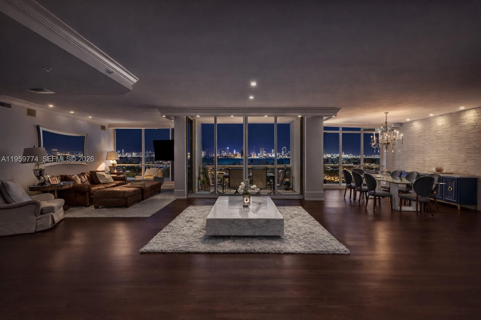 1900 Sunset Harbour Dr, Miami Beach FL 33139 photo 2