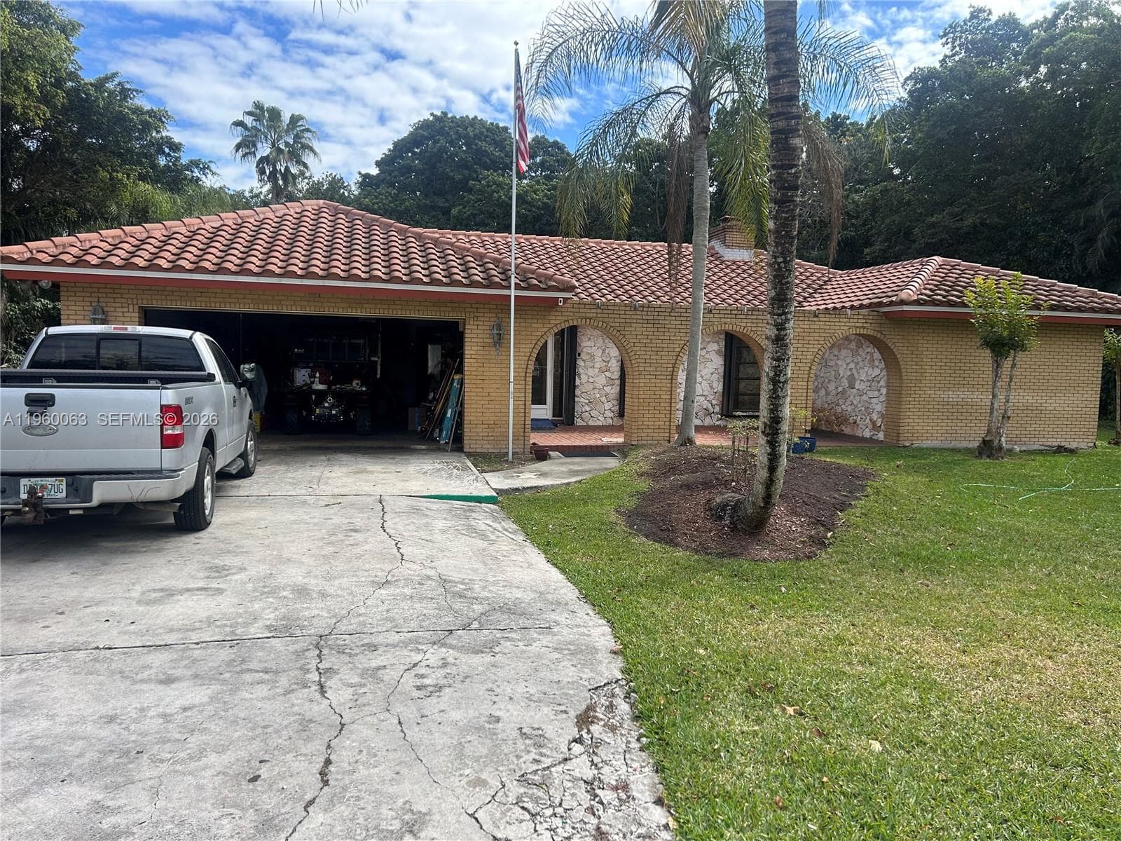4900 SW 178th ave, Southwest Ranches FL 33331 photo 2