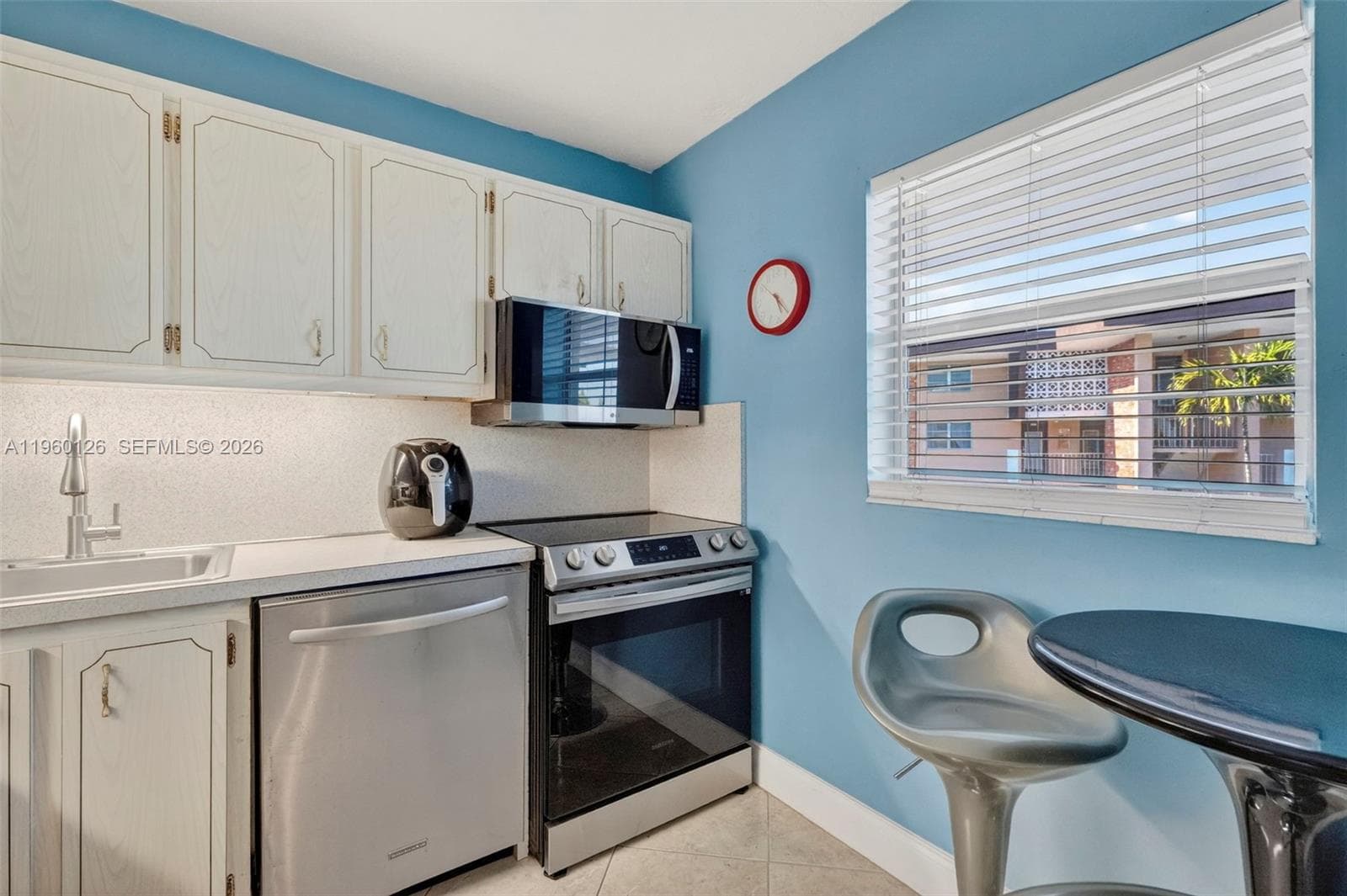 2901 NW 46th Ave # 306, Lauderdale Lakes FL 33313 photo 4