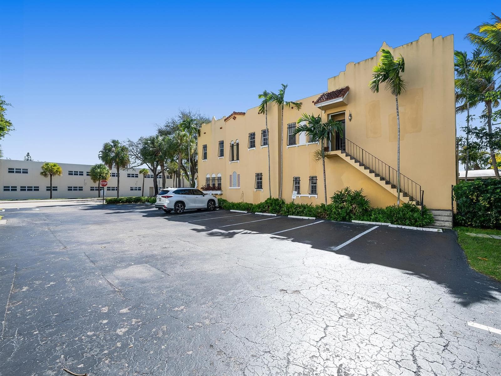 1313 S Andrews Avenue, Fort Lauderdale FL 33316 photo 3