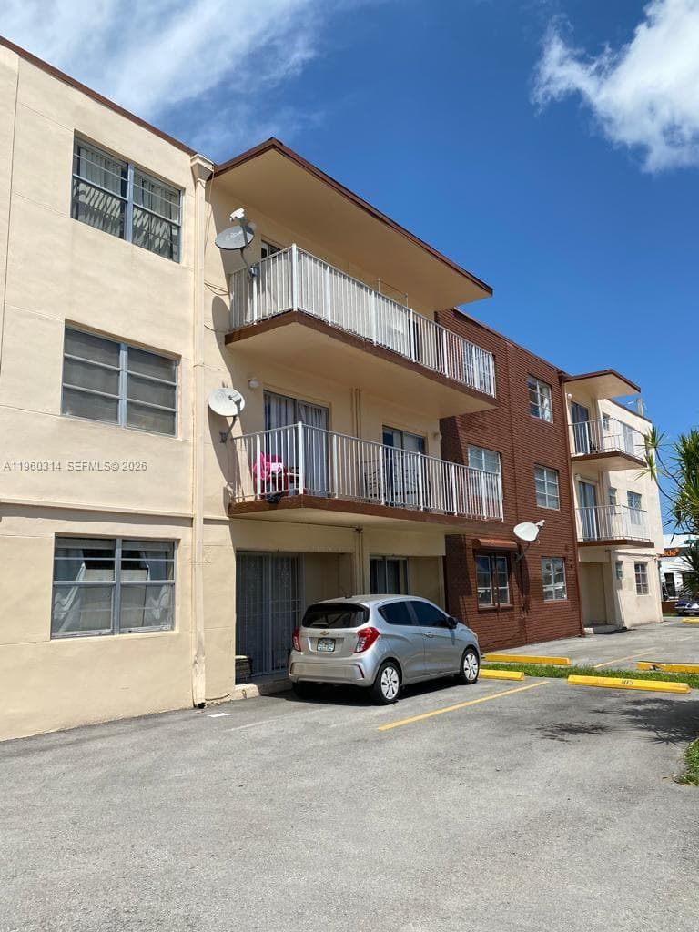 12500 NE 5th Ave # 101, North Miami FL 33161
