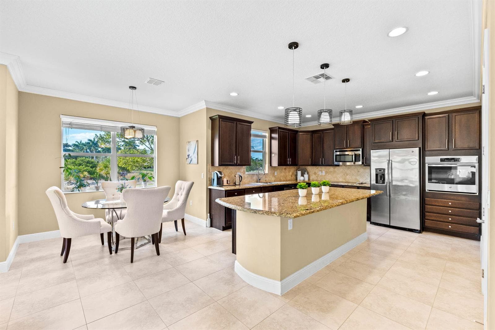 2879 Bellarosa Circle, Royal Palm Beach FL 33411 photo 2