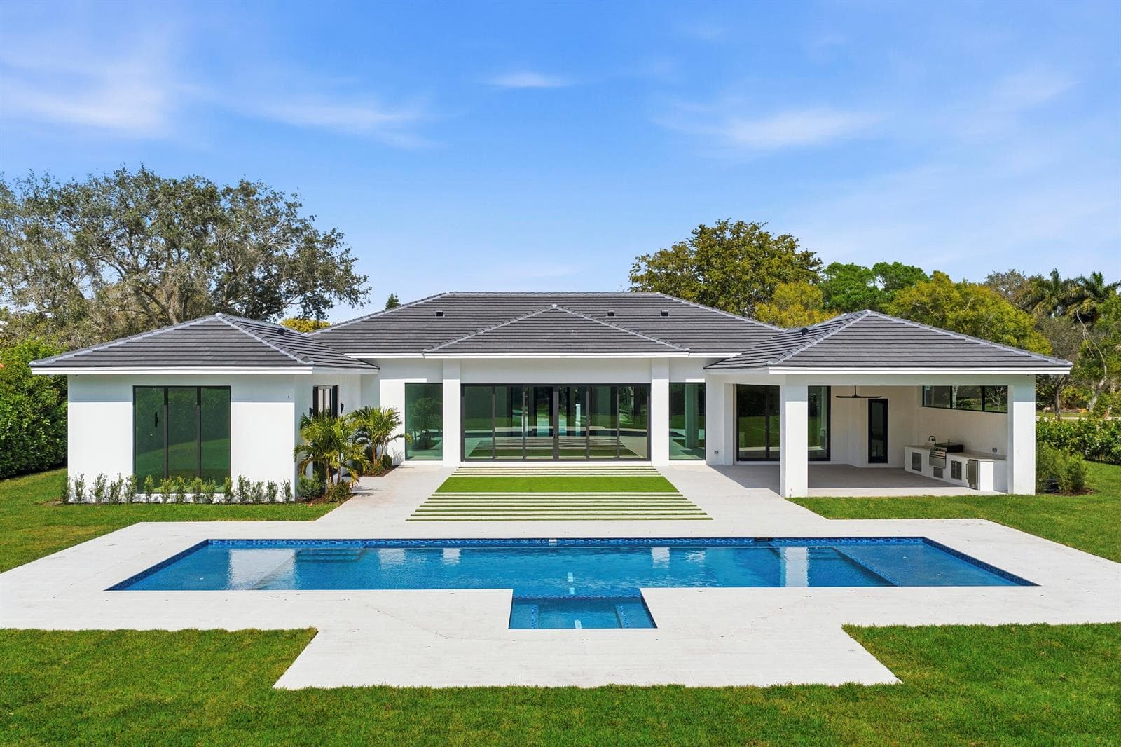 5770 Dixie Belle Road, Palm Beach Gardens FL 33418 photo 2