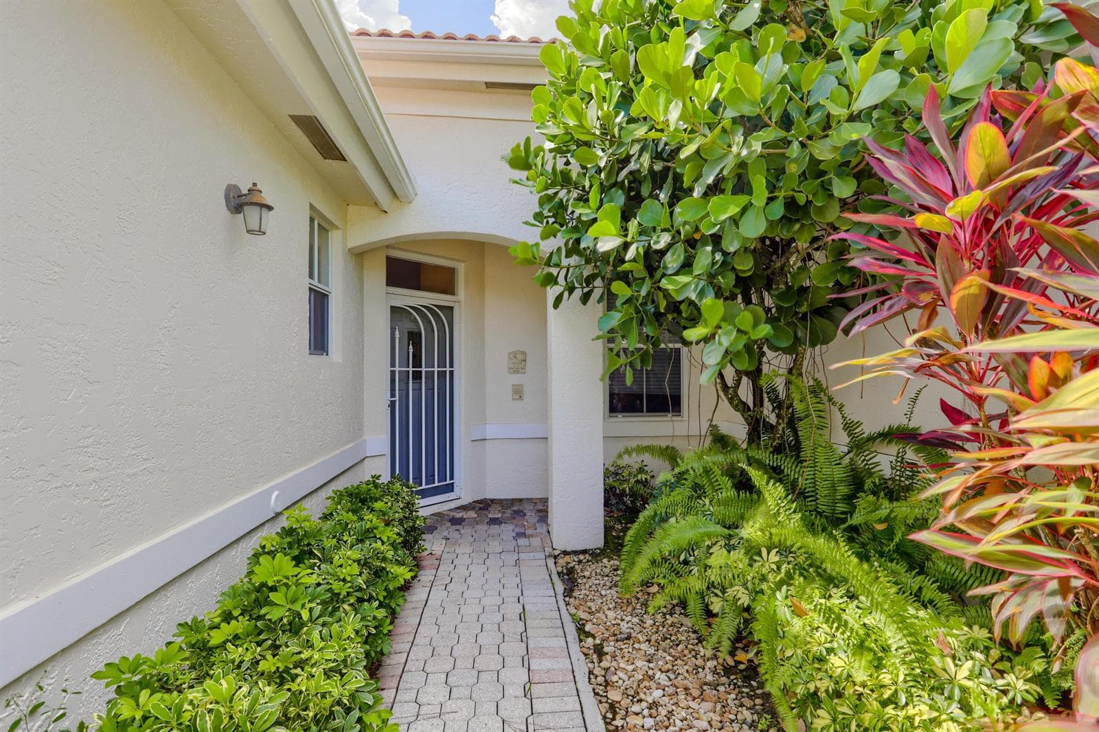8193 Sandpiper Way, West Palm Beach FL 33412 photo 4