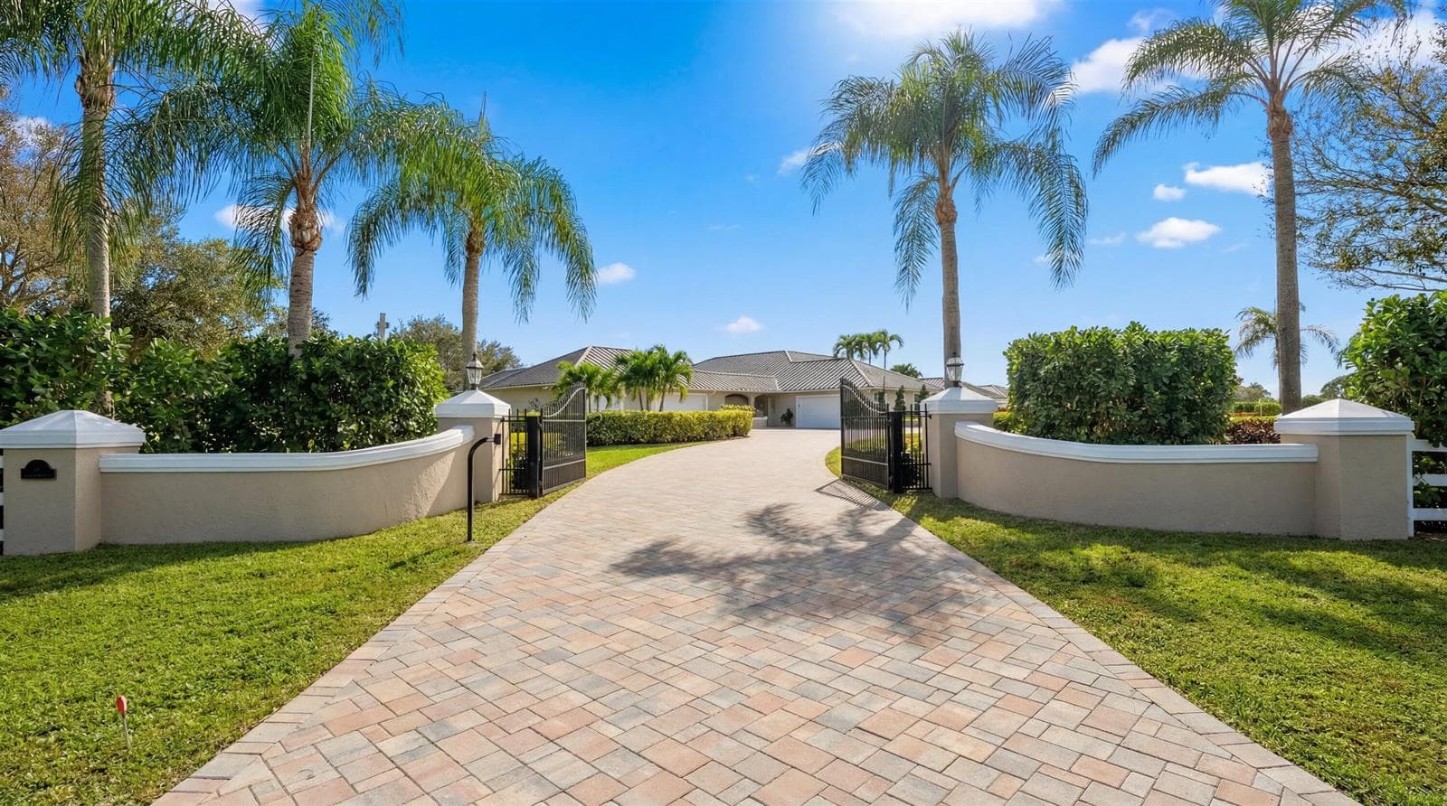 14868 Paddock Drive, Wellington FL 33414 photo 4
