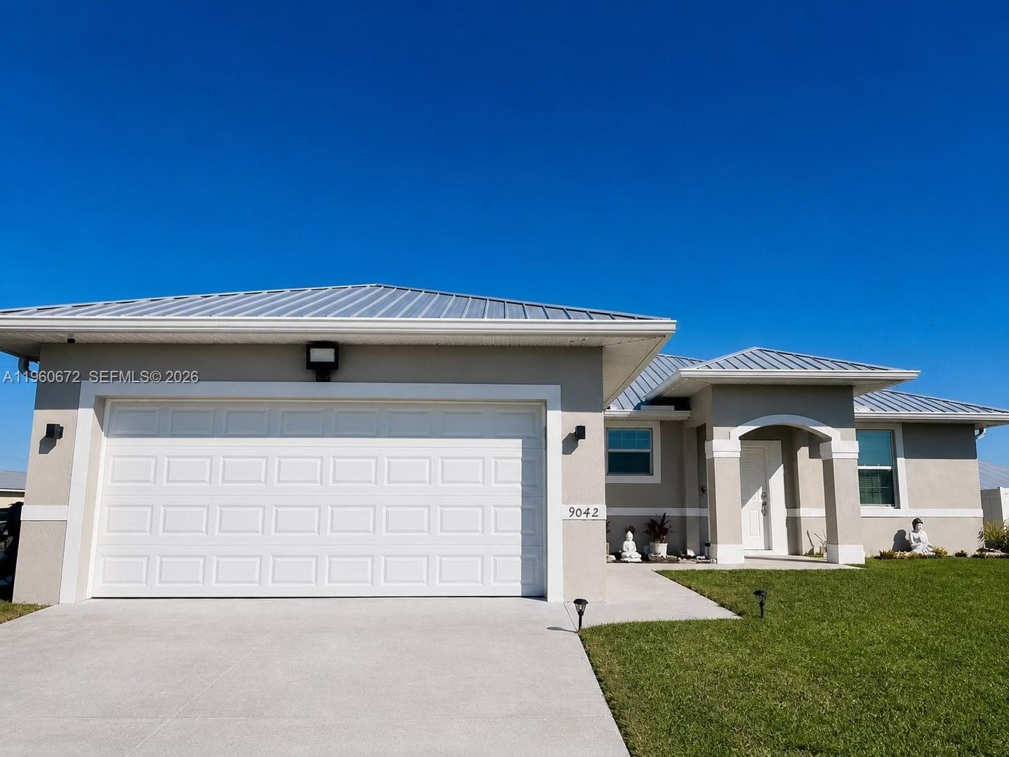 9042 E Broad Circle, La Belle FL 33935