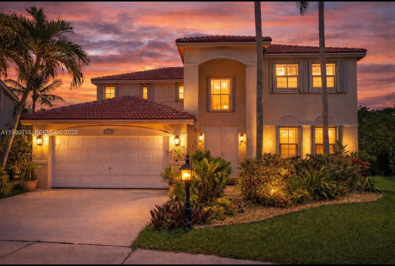 4209 Pinewood Ln, Weston FL 33331
