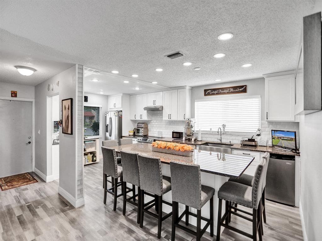 138 Lake Barbara Drive # 138, West Palm Beach FL 33411 photo 4