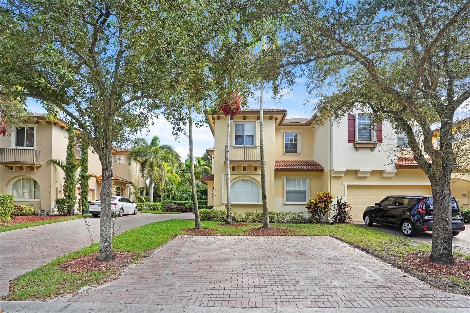 5715 NW 119th Terrace, Coral Springs FL 33076 photo 2