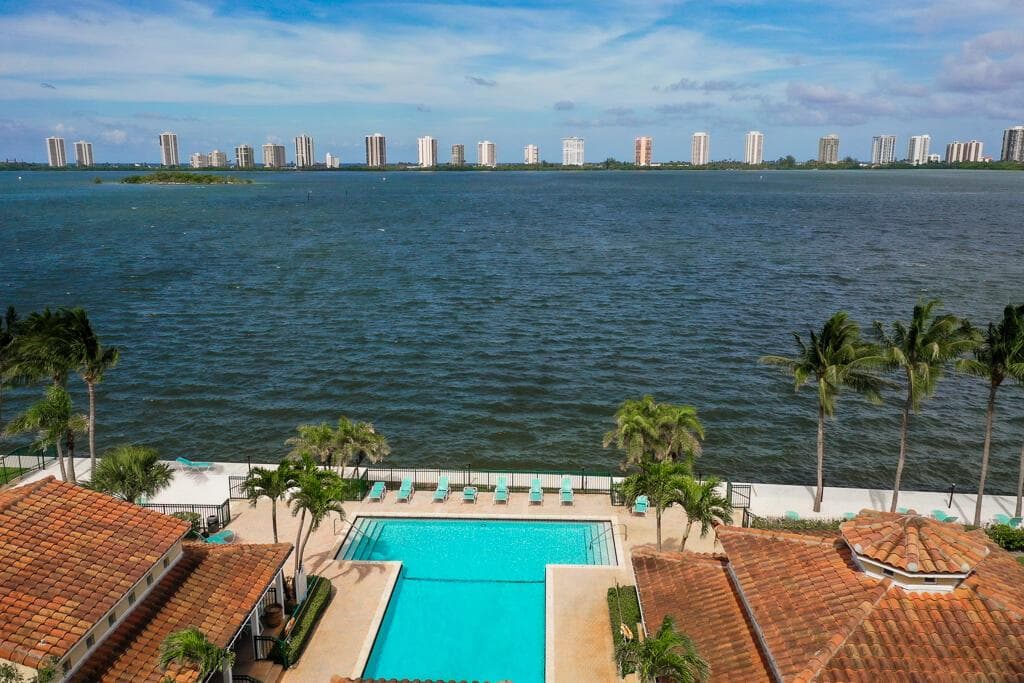 1020 Lake Shore Drive # 202, Lake Park FL 33403 photo 3