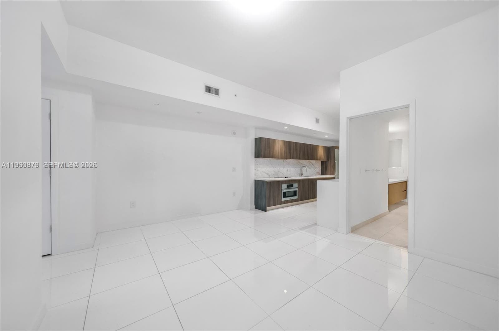 851 NE 1st Ave # 204, Miami FL 33132 photo 4