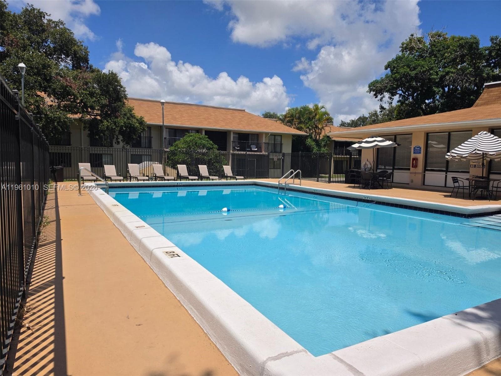 5921 Washington St # 124, Hollywood FL 33023 photo 2