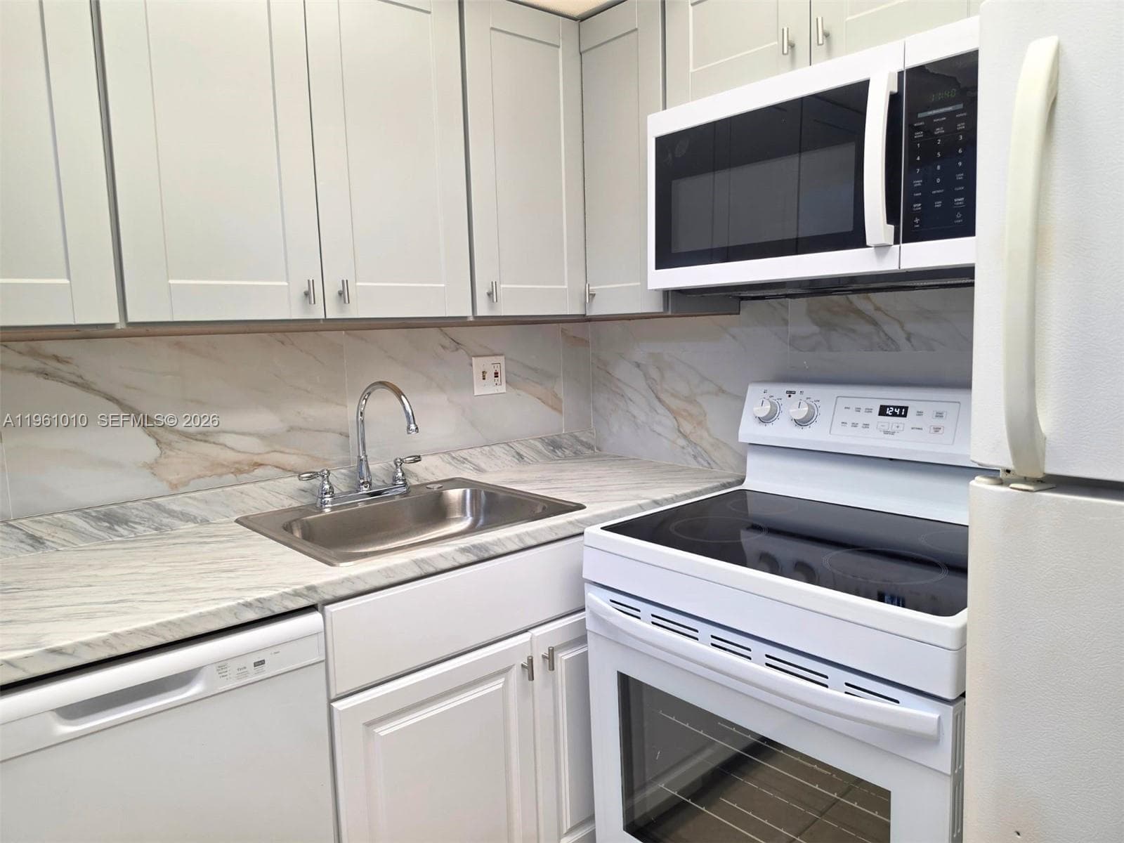 5921 Washington St # 124, Hollywood FL 33023 photo 3