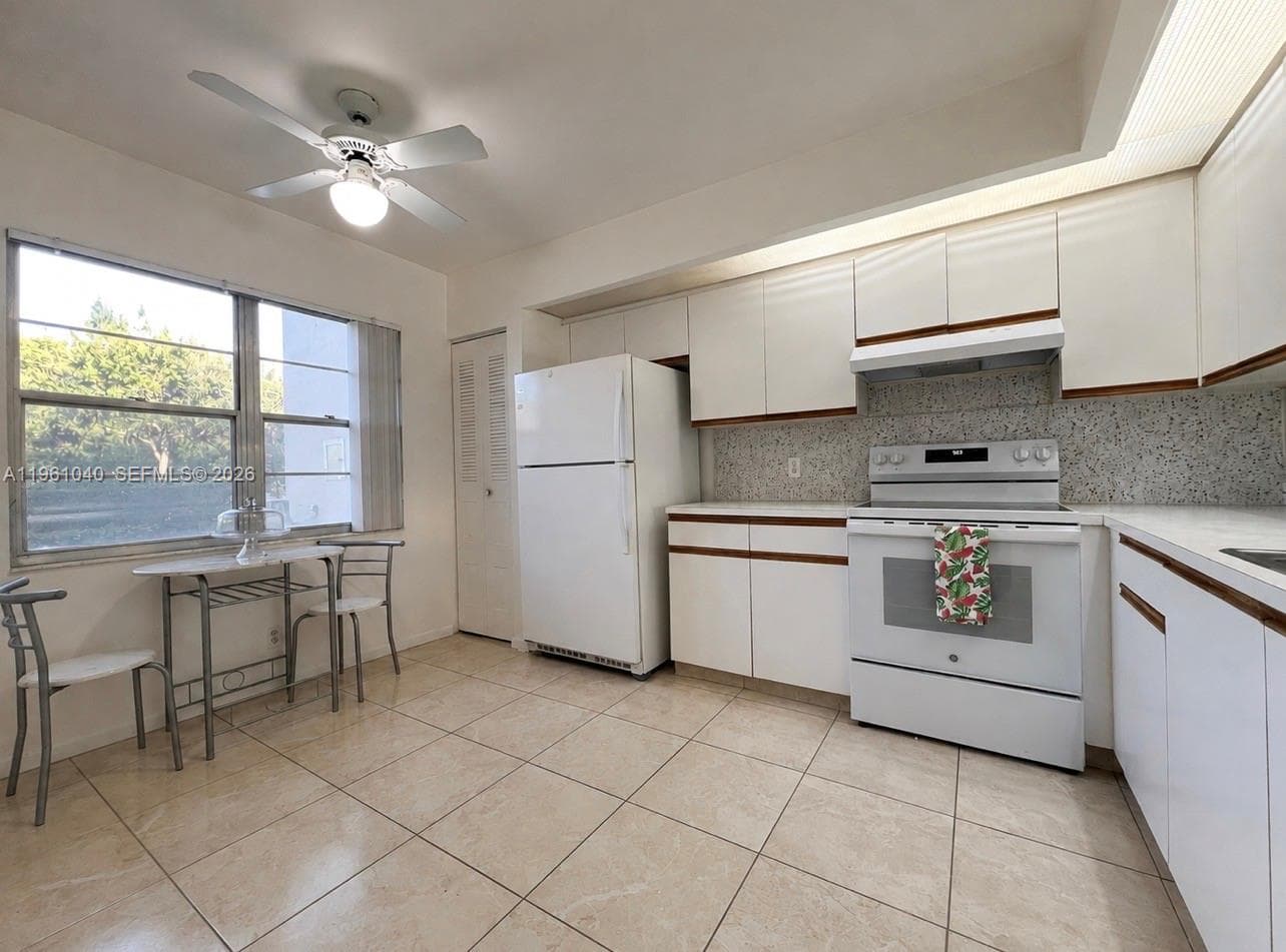 100 SW 130th Ter # 109C, Pembroke Pines FL 33027 photo 5