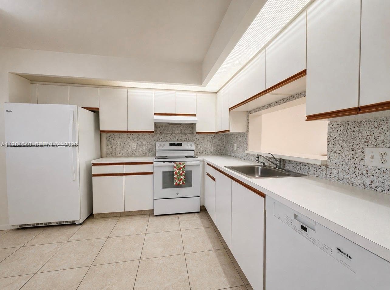 100 SW 130th Ter # 109C, Pembroke Pines FL 33027 photo 4