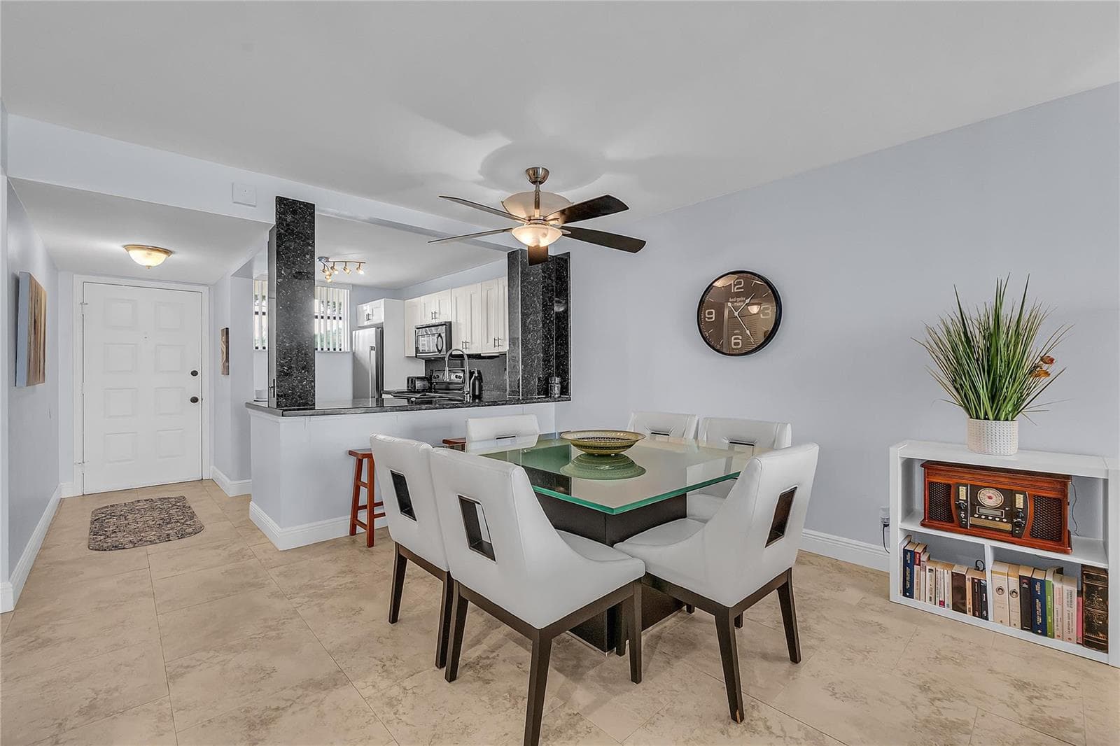 112 Lake Emerald Drive # 104, Oakland Park FL 33309 photo 4
