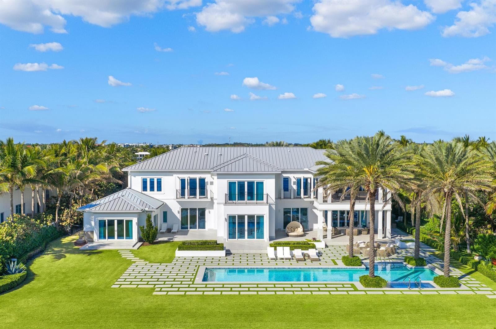 900 S Ocean Boulevard, Manalapan FL 33462 photo 4