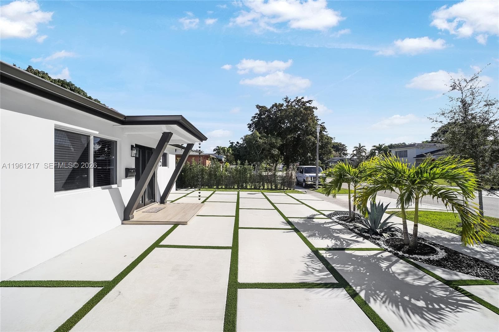 45 NE 124th Ter, North Miami FL 33161 photo 5