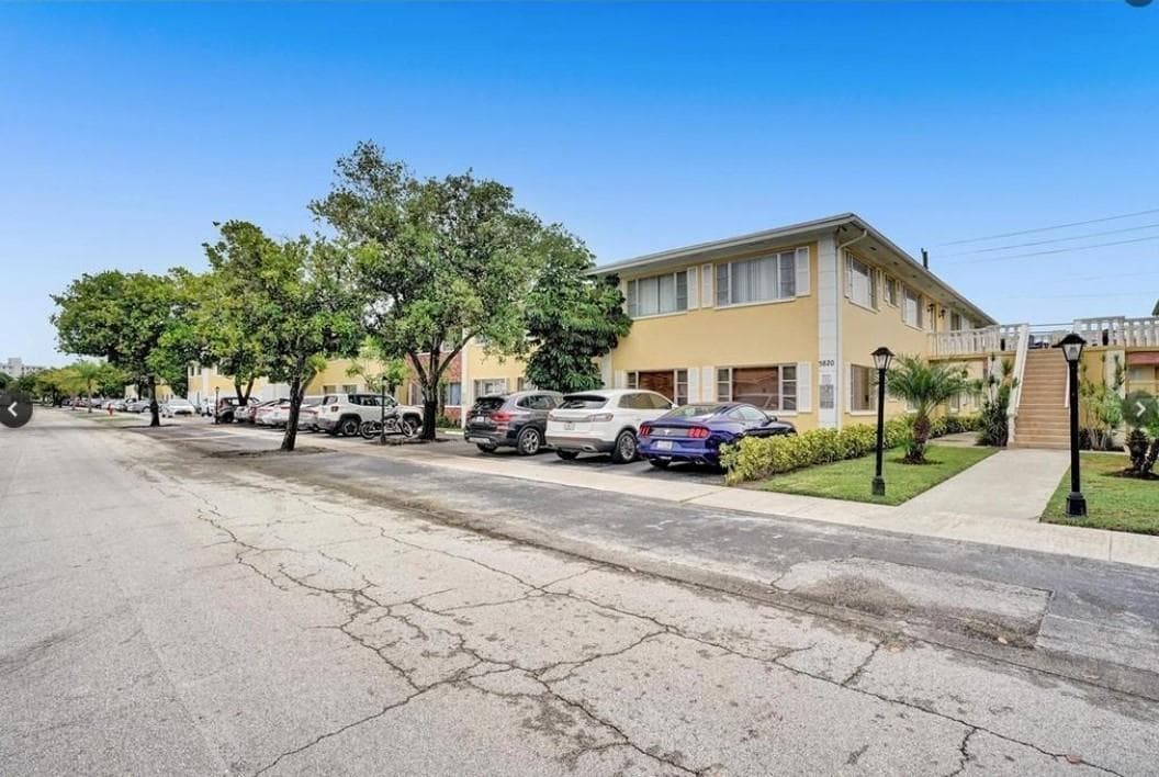 5820 NE 22nd Way # 628, Fort Lauderdale FL 33308 photo 2