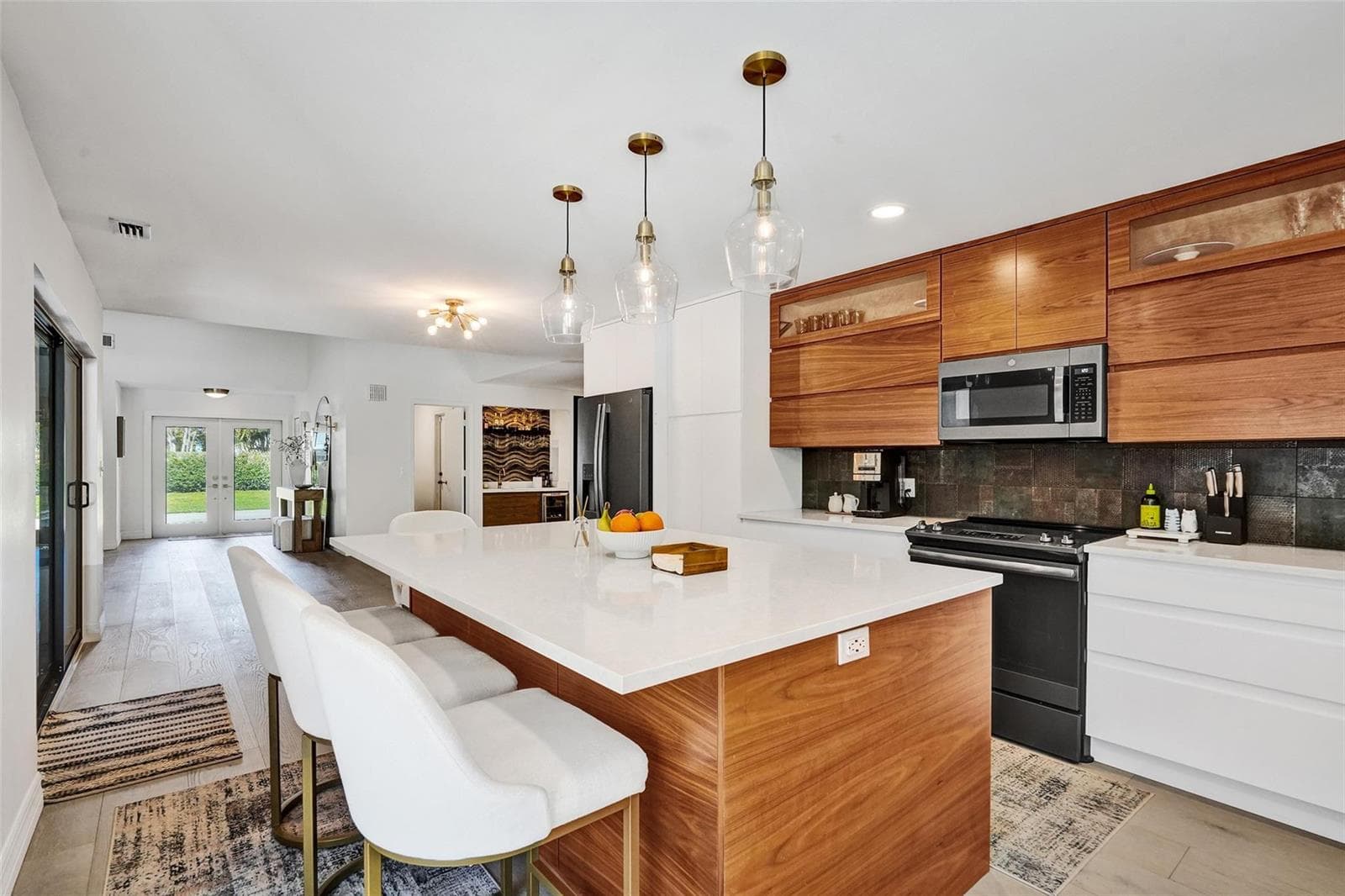 614 Lakewoode Circle W, Delray Beach FL 33445 photo 5