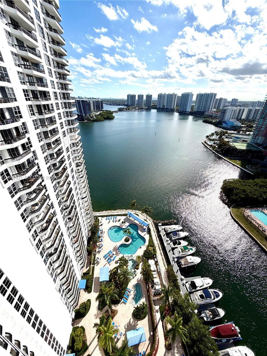 3530 Mystic Pointe Dr # 2605, Aventura FL 33180