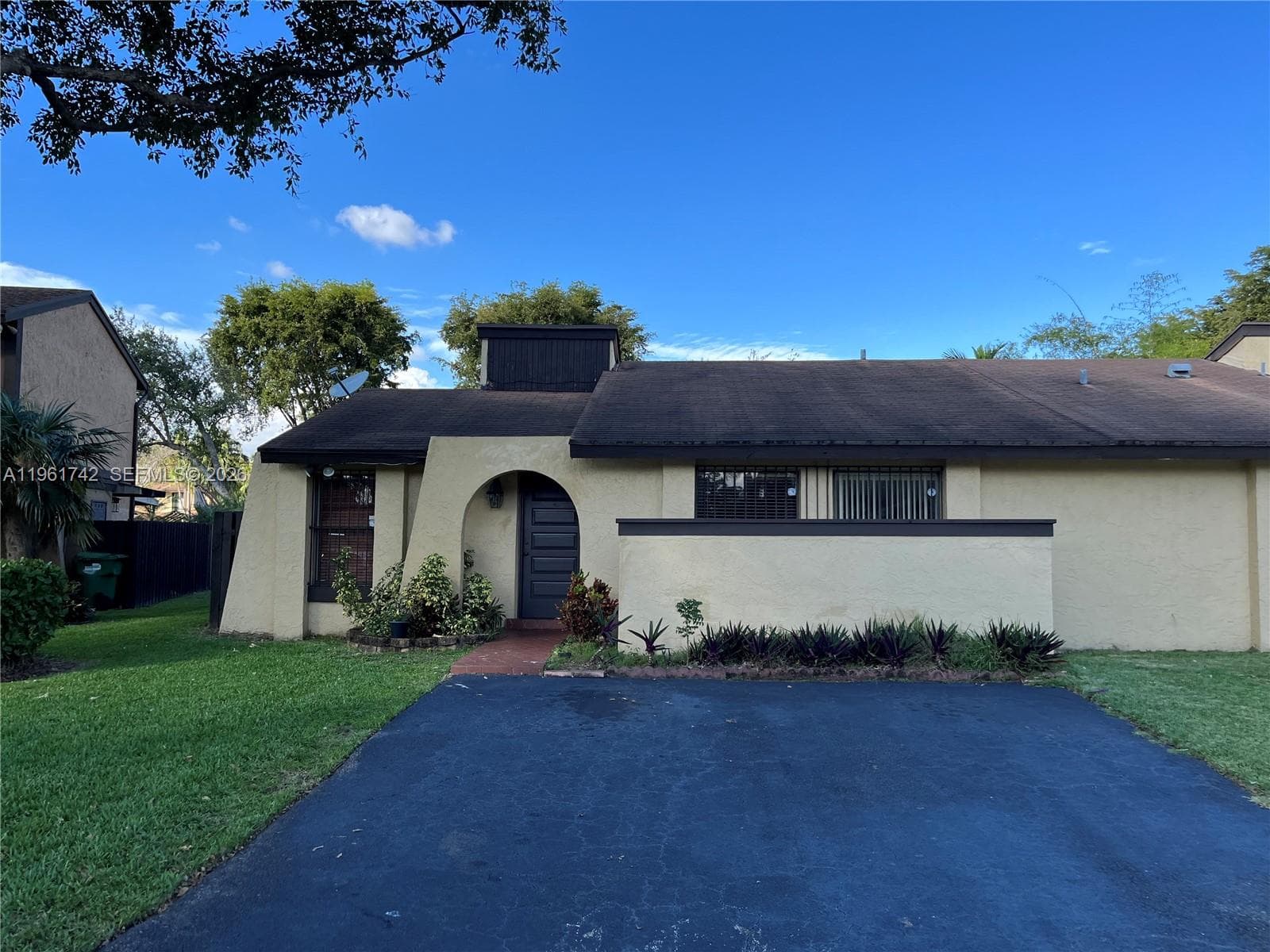 12713 SW 70th Ln, Miami FL 33183 photo 2