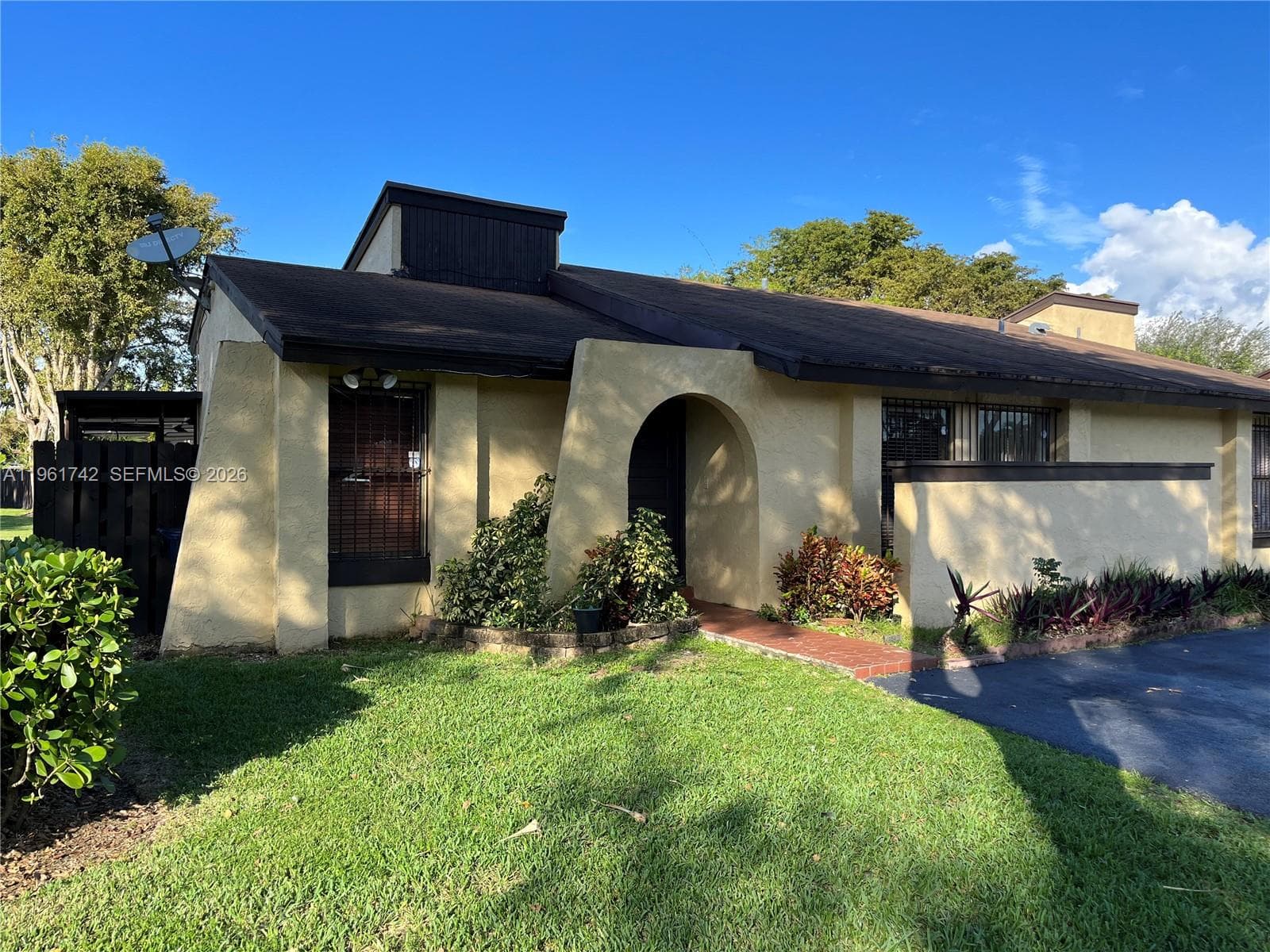 12713 SW 70th Ln, Miami FL 33183 photo 3