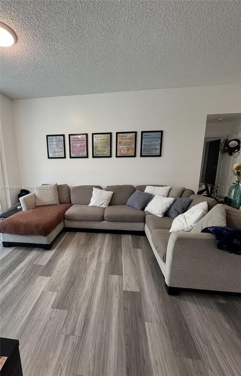 9725 NW 52nd St # 114, Doral FL 33178 photo 3