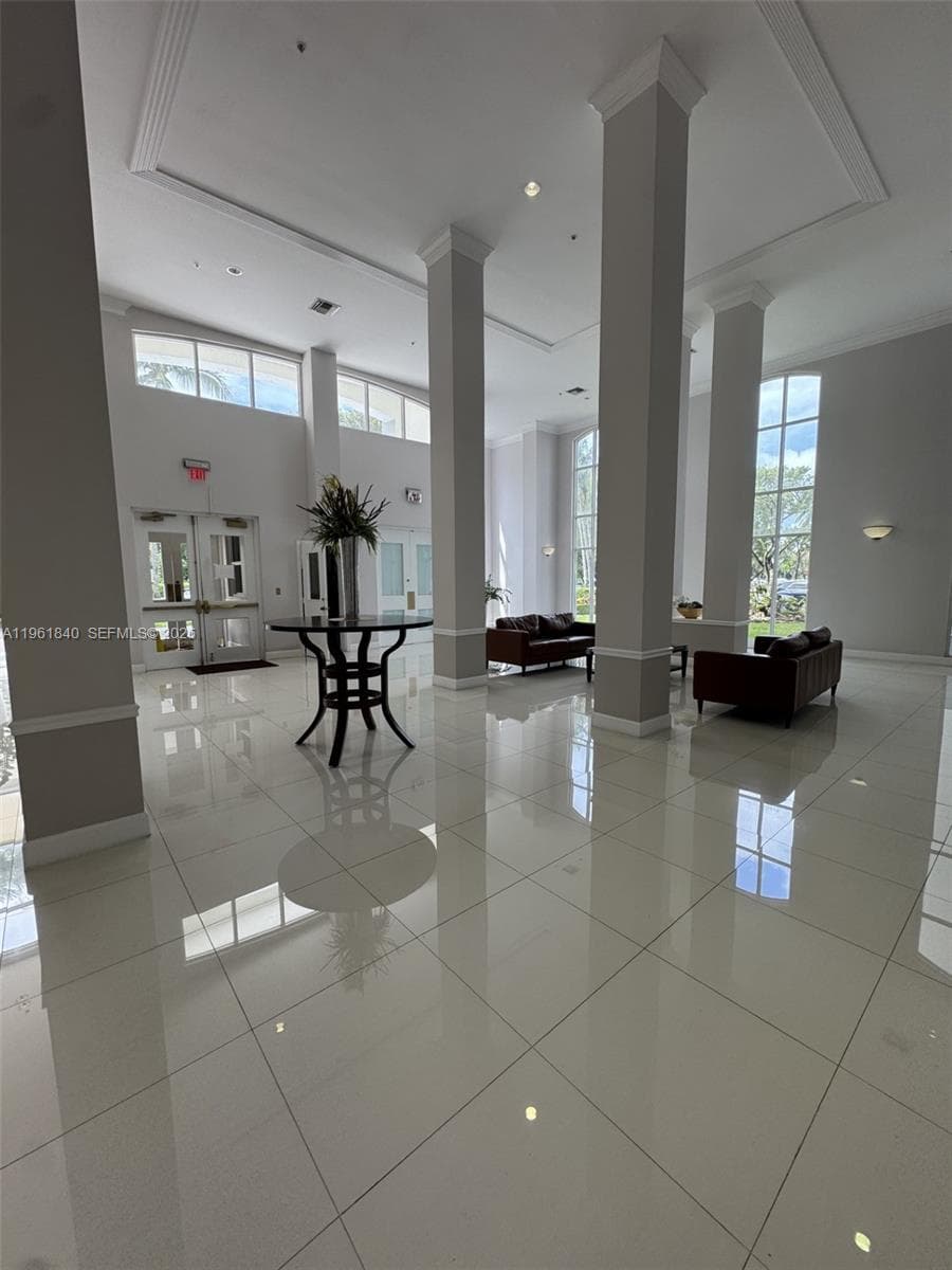9725 NW 52nd St # 114, Doral FL 33178