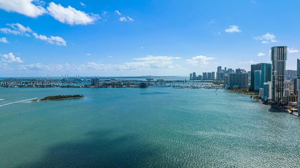 650 NE 32nd St # 2205, Miami FL 33137 photo 4