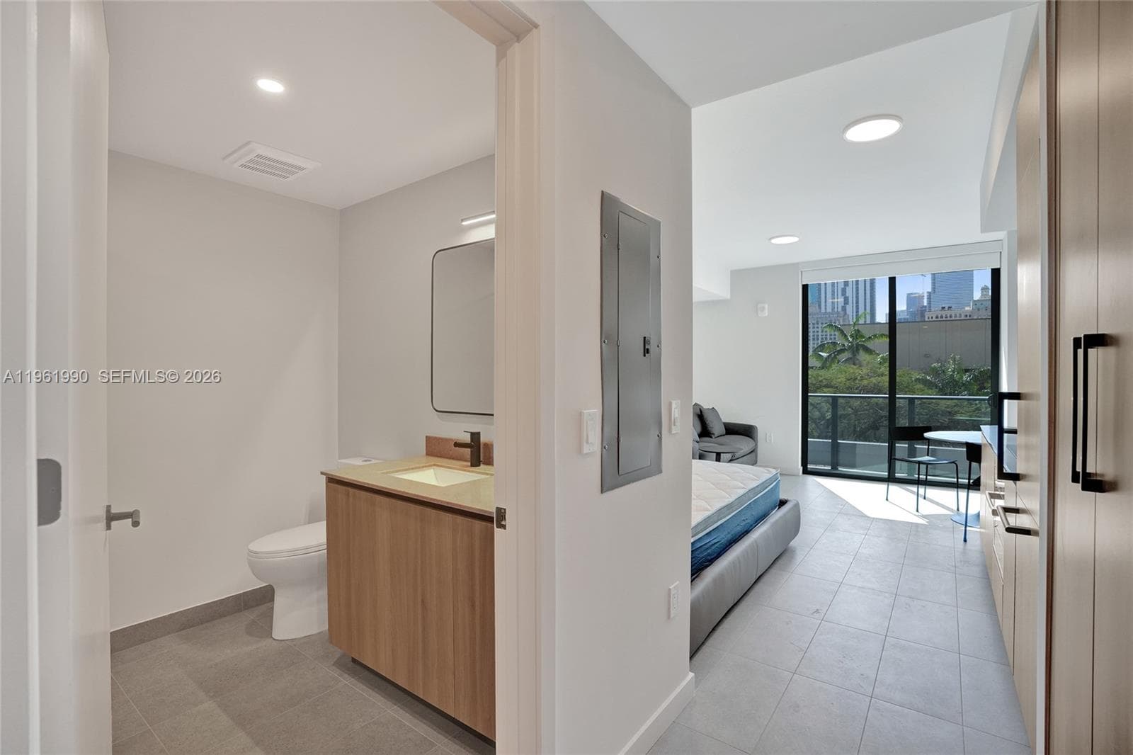 121 NE 5th Street # 401B, Miami FL 33132 photo 3