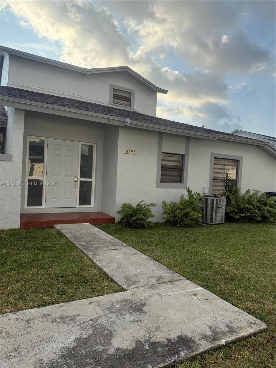 6793 SW 152nd Pl # 93, Miami FL 33193 photo 2