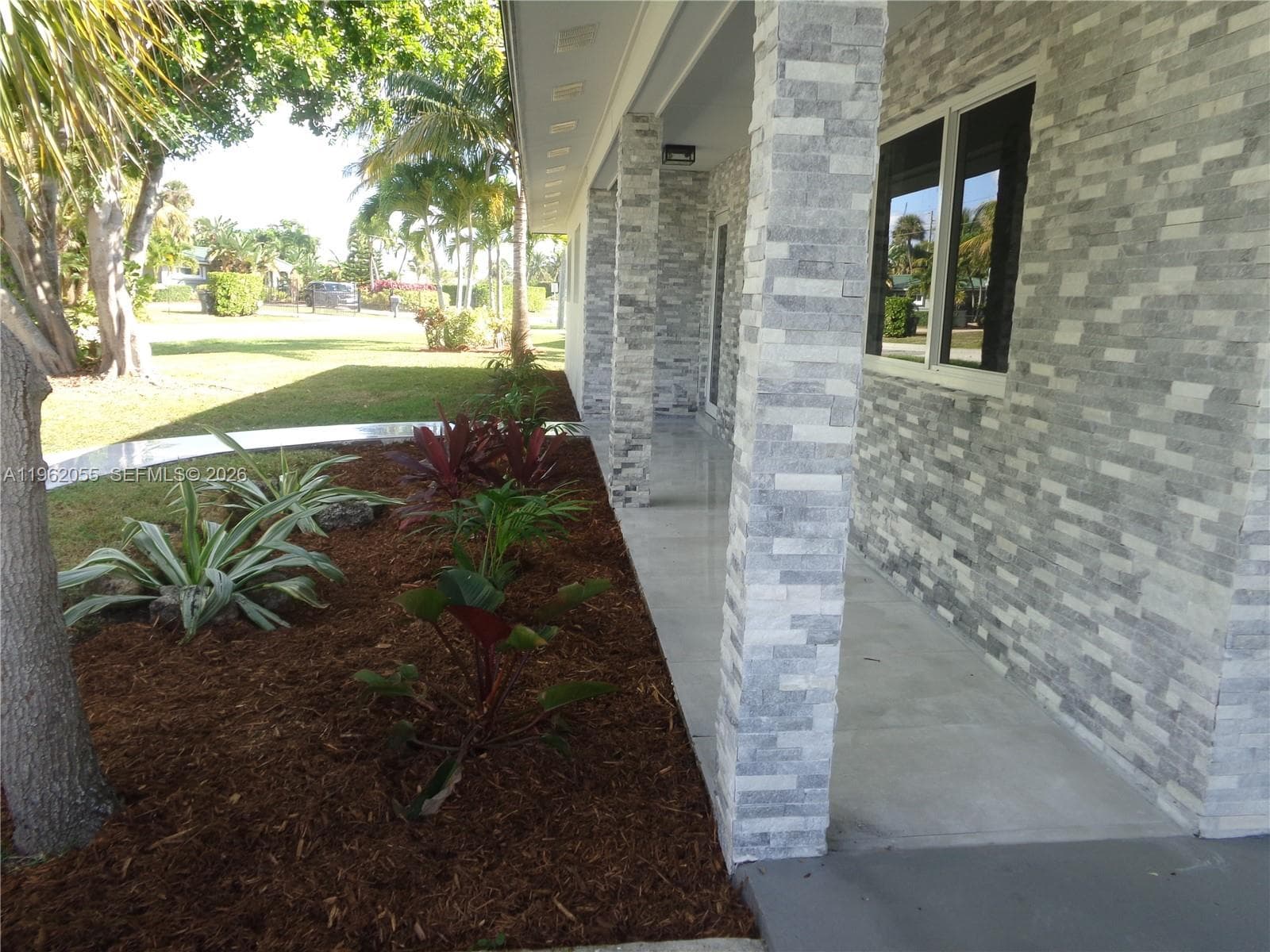 1565 Thumb Point Dr, Fort Pierce FL 34949 photo 5