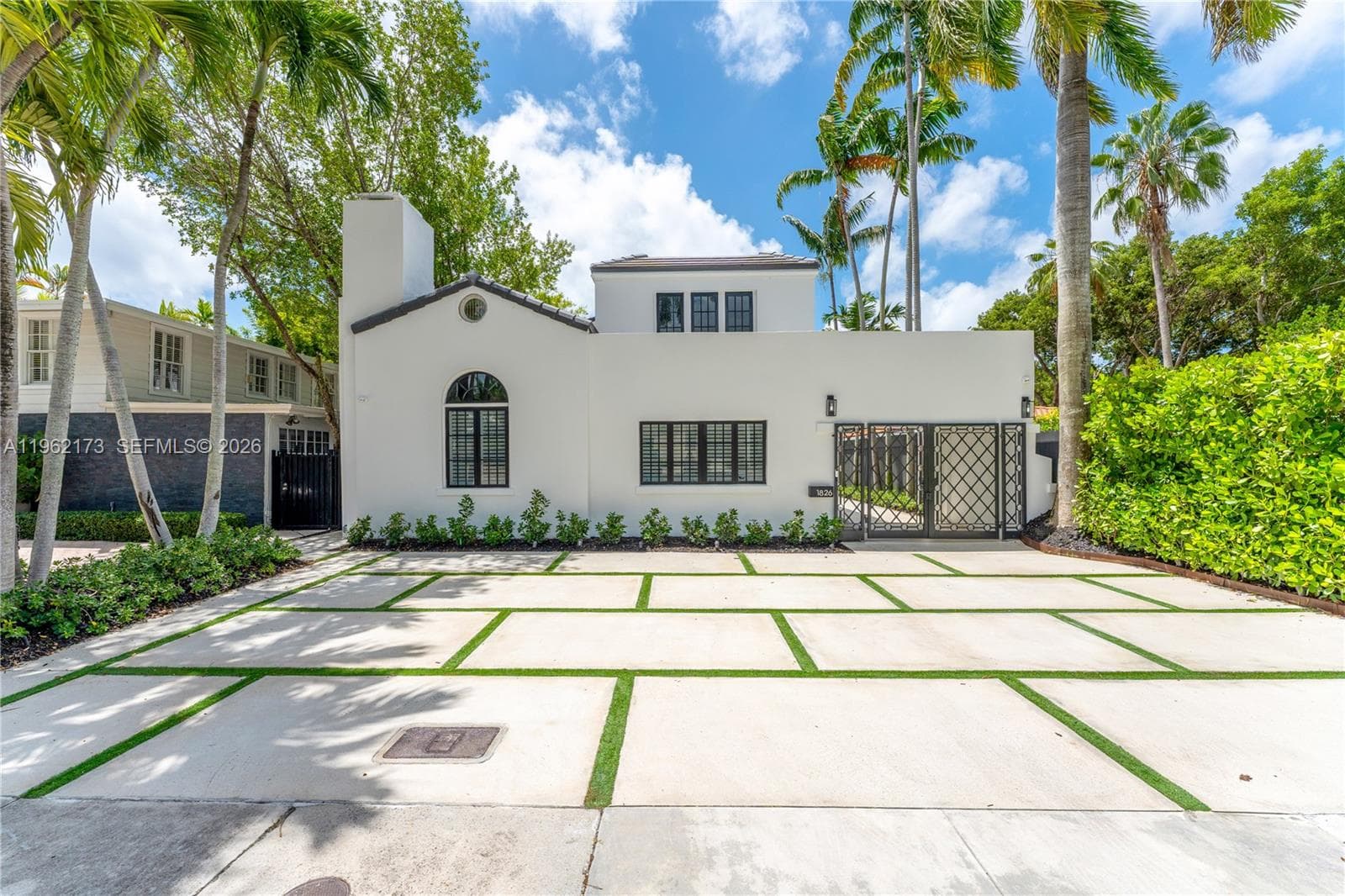 1826 Fairhaven Pl, Miami FL 33133 photo 2