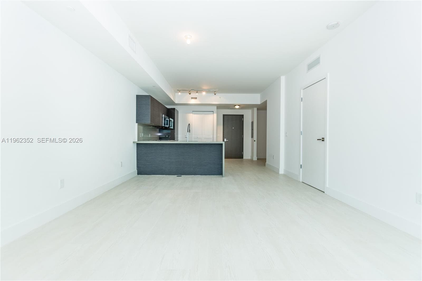 1080 Brickell Ave # 1706, Miami FL 33131 photo 5