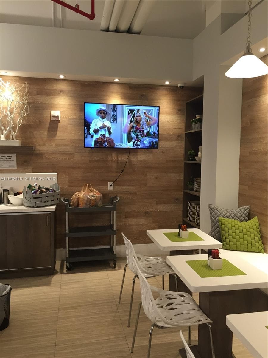 10275 Collins Ave # 1402, Bal Harbour FL 33154 photo 5