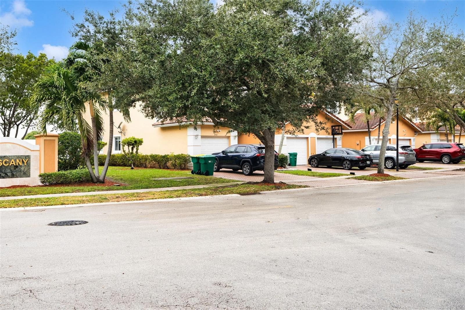 5722 Tuscany Terrace, Tamarac FL 33321 photo 2