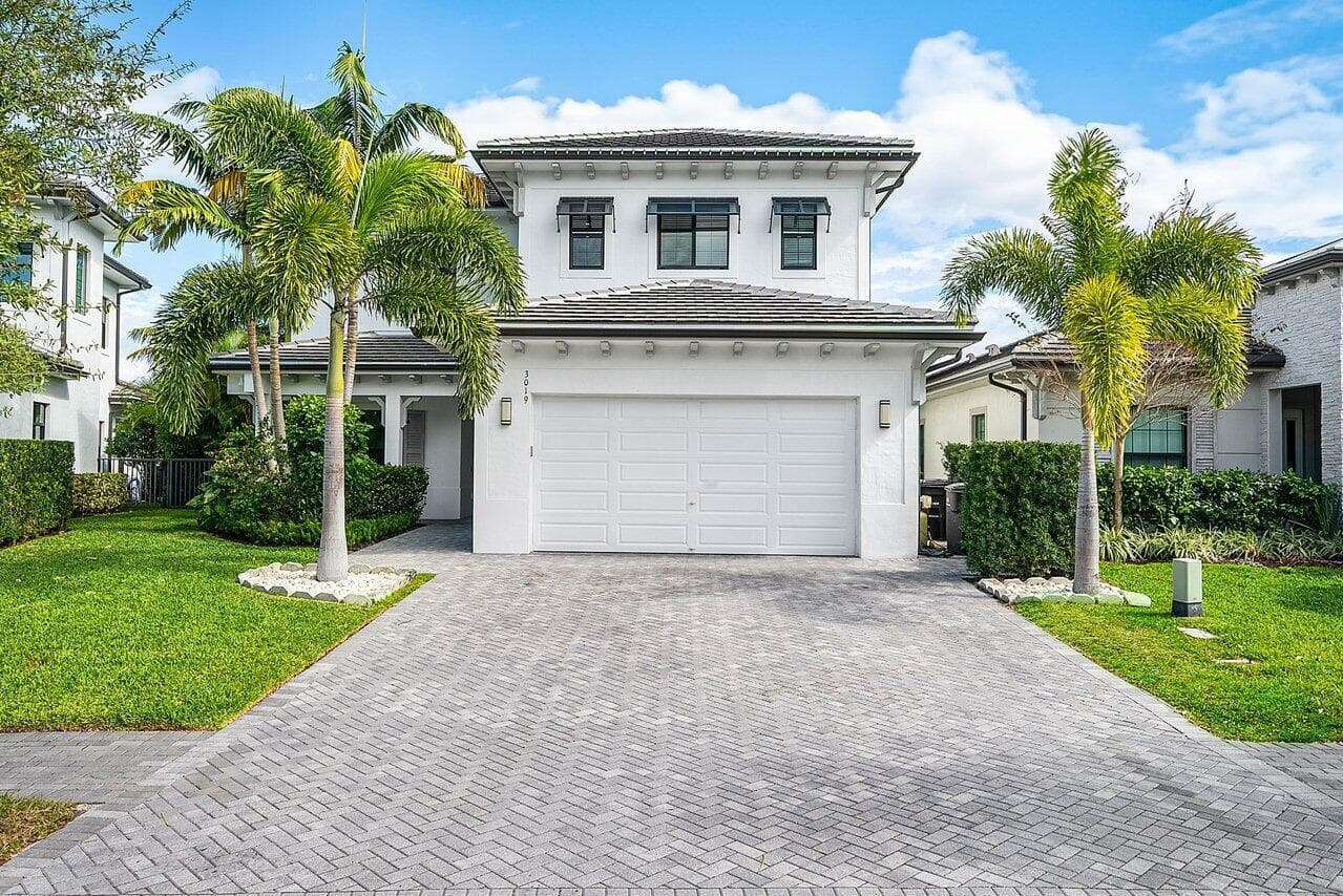 3019 Gin Berry Way, West Palm Beach FL 33401 photo 2
