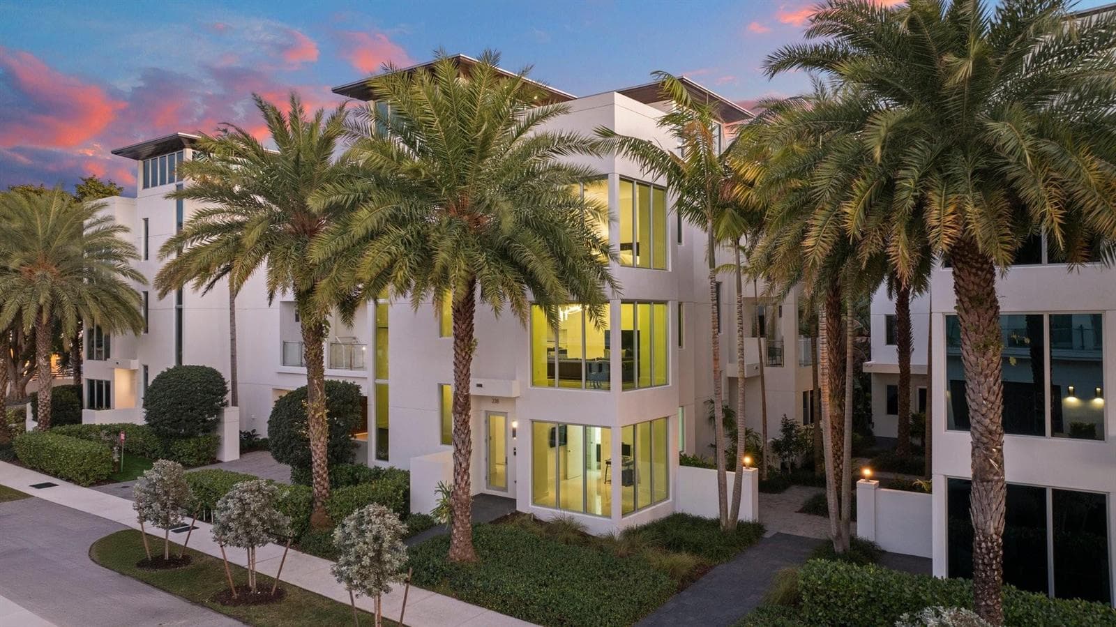 238 Shore Court, Lauderdale By The Sea FL 33308 photo 5