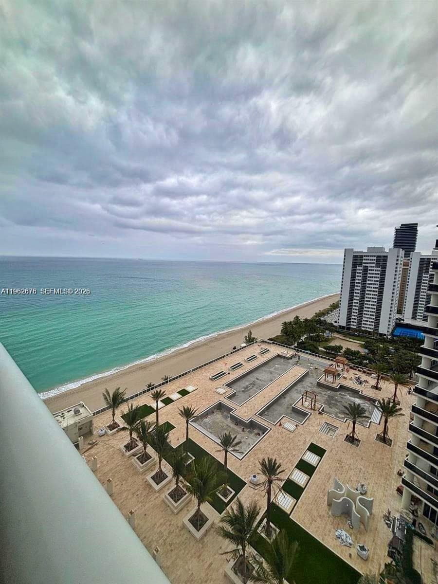 1830 S OCEAN DR # 2004, Hallandale Beach FL 33009