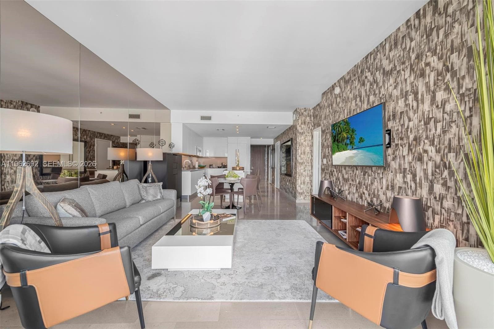 88 SW 7th St # 3806, Miami FL 33130 photo 5