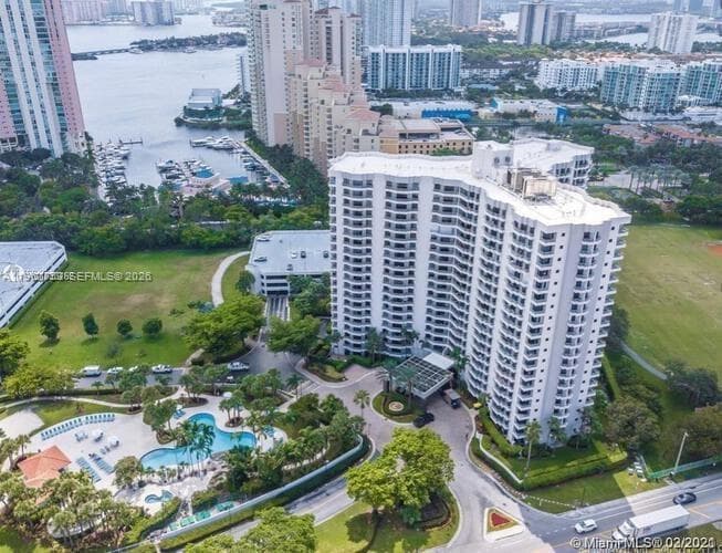 3300 NE 191st St # 1807, Aventura FL 33180